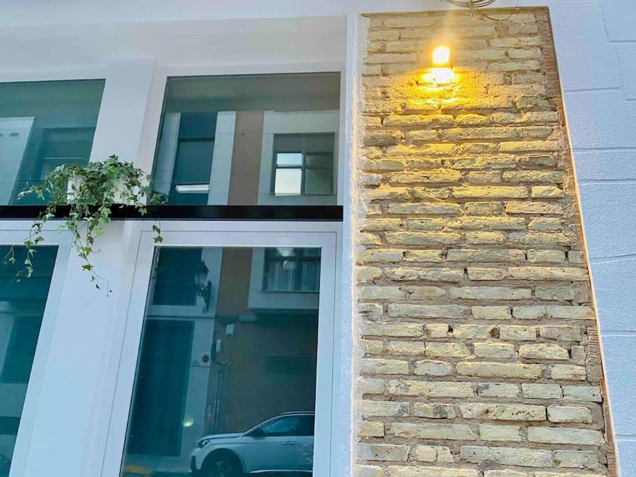 Studio Chic Avec Terrasse, Lumineux Et Calme 1 Valencia Buitenkant foto